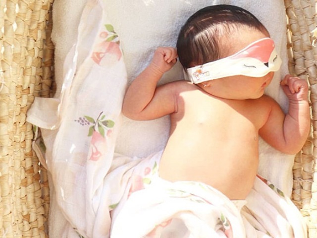 Tắm nắng cho bé như thế nào? Cách tắm nắng an toàn (Bản sao) (Bản sao) (Bản sao) (Bản sao) (Bản sao) (Bản sao) (Bản sao)